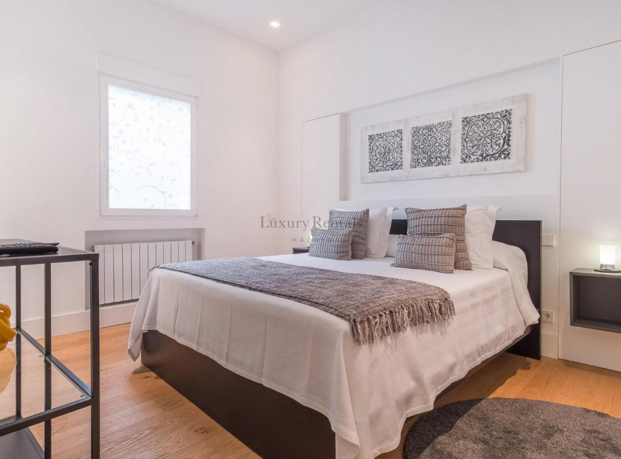 Bailen Palacio Real Appartement Madrid Buitenkant foto